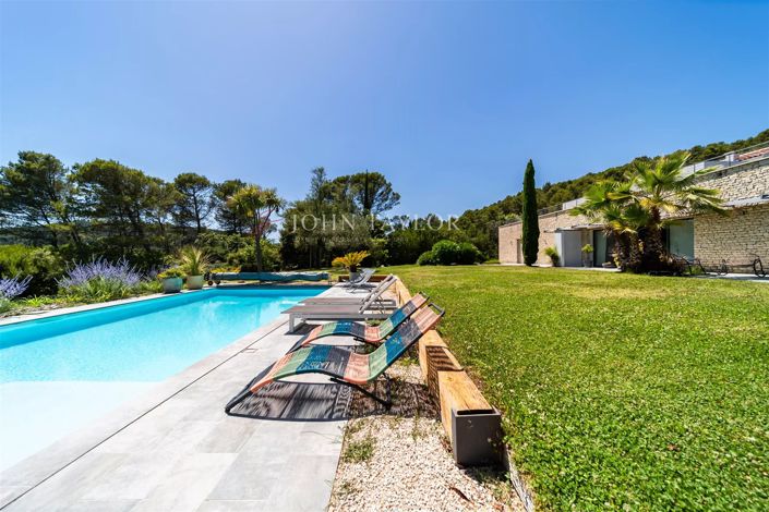 Image No.16-4 Bed House for sale