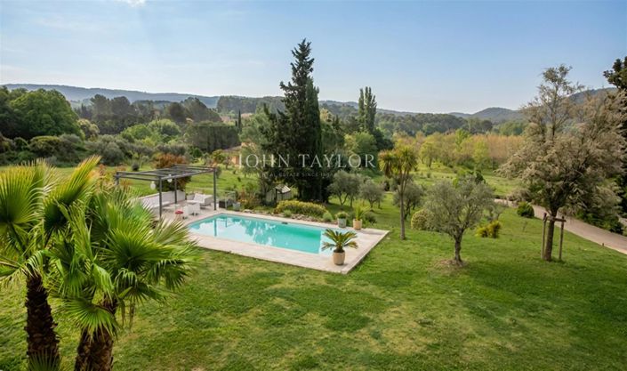 Image No.17-4 Bed House for sale