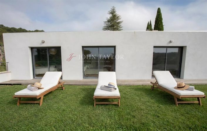 Image No.23-4 Bed House for sale