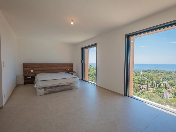 Image No.13-5 Bed House for sale