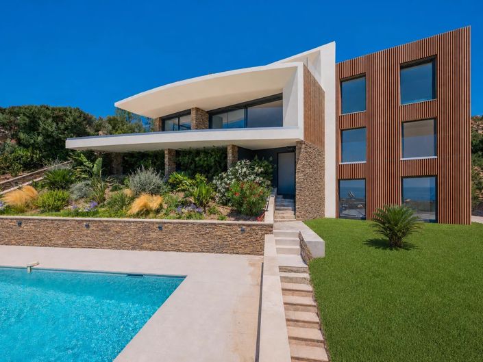 Image No.2-5 Bed House for sale