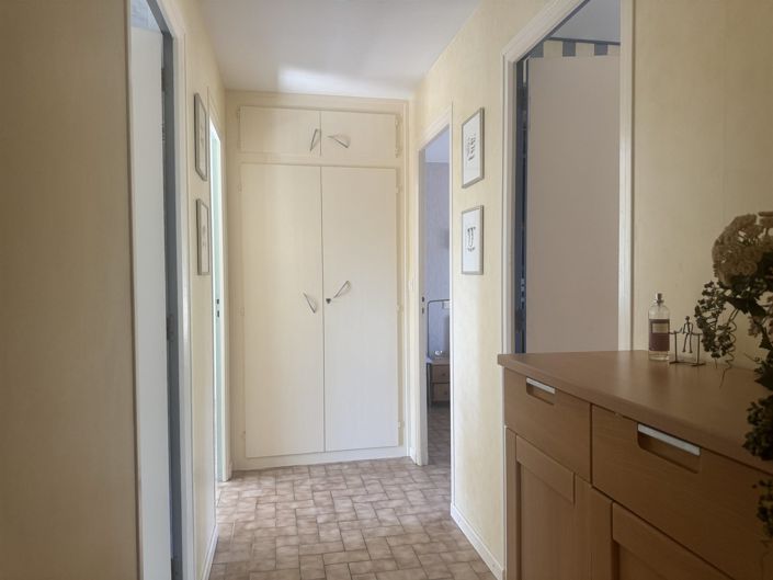 Image No.16-3 Bed House for sale