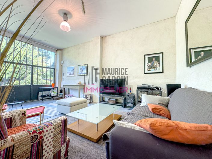 Image No.21-6 Bed House for sale