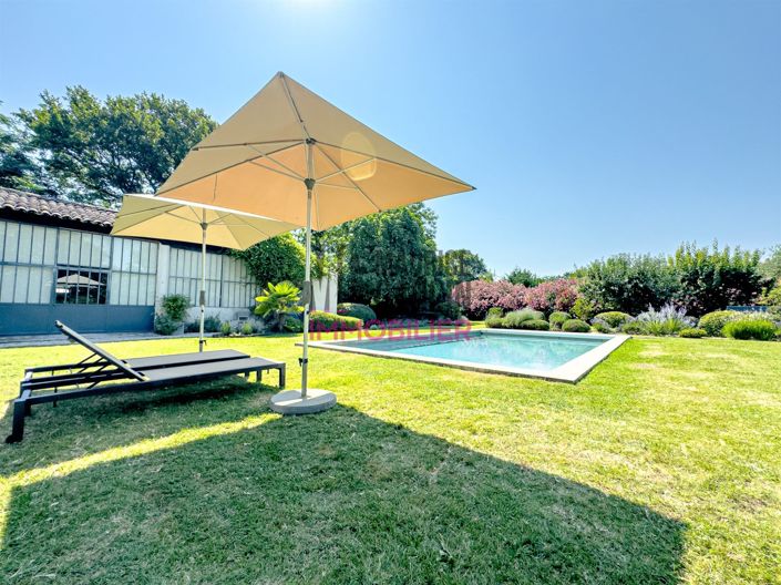 Image No.4-6 Bed House for sale