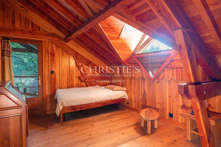 Image No.14-4 Bed House for sale
