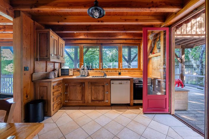 Image No.9-4 Bed House for sale