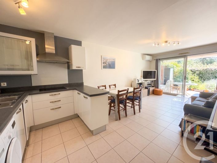 Image No.2-Appartement de 2 chambres à vendre à Valbonne