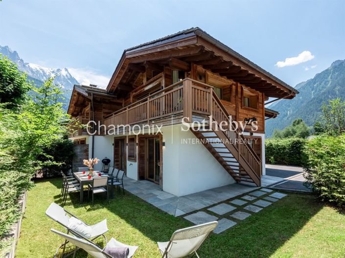 Image No.17-4 Bed House for sale