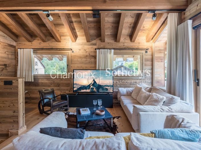Image No.3-4 Bed House for sale