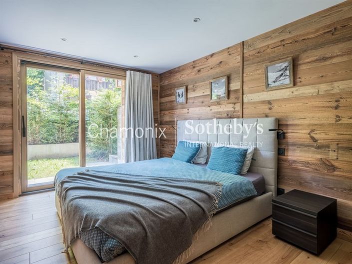 Image No.9-4 Bed House for sale