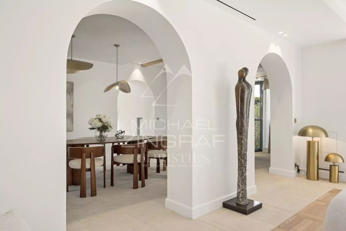 Image No.11-7 Bed House for sale