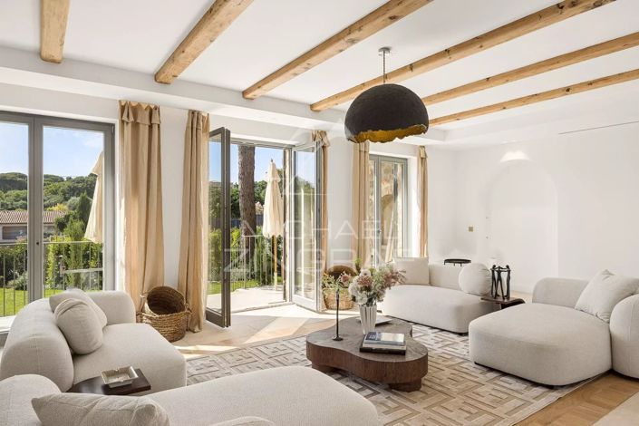 Image No.2-7 Bed House for sale