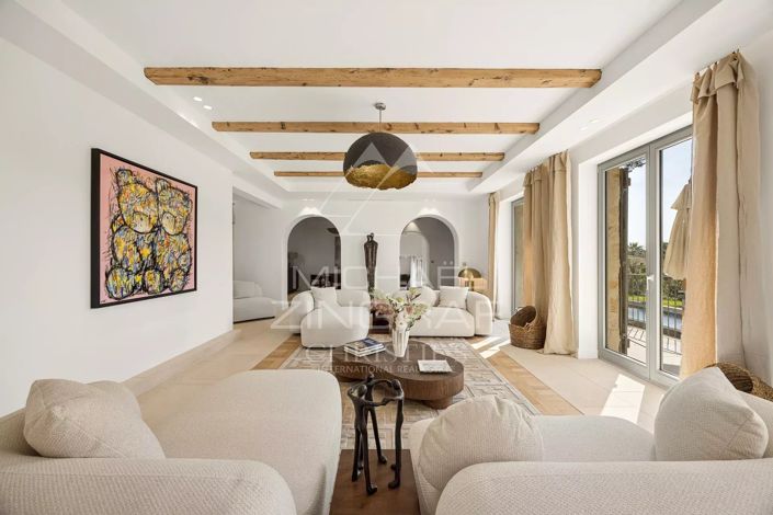 Image No.6-7 Bed House for sale