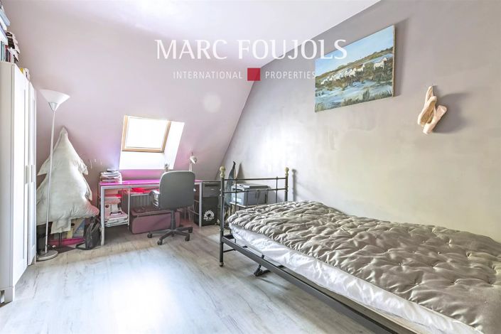 Image No.17-5 Bed House for sale