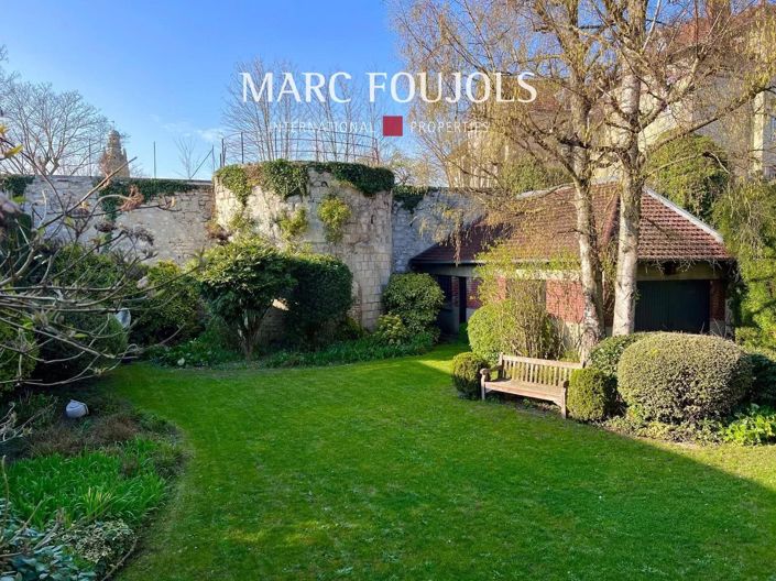 Image No.2-4 Bed House for sale