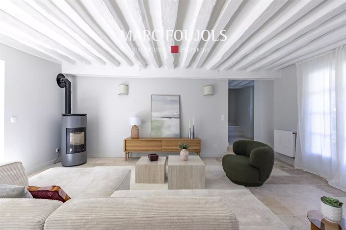 Image No.6-5 Bed House for sale