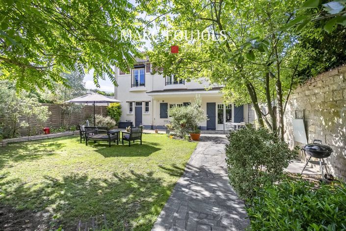 Image No.17-5 Bed House for sale