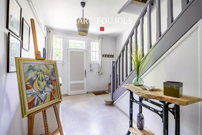 Image No.9-5 Bed House for sale