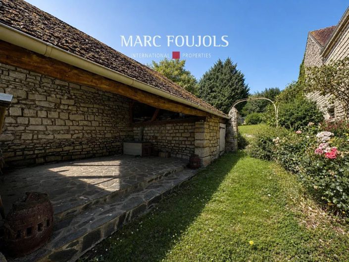 Image No.8-5 Bed House for sale