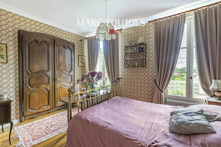 Image No.18-4 Bed House for sale