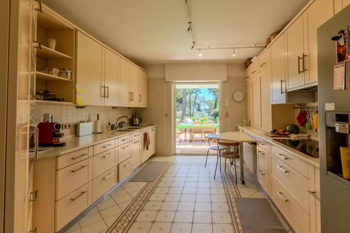 Image No.4-4 Bed House for sale
