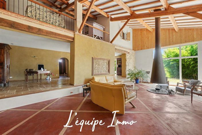 Image No.2-5 Bed House for sale