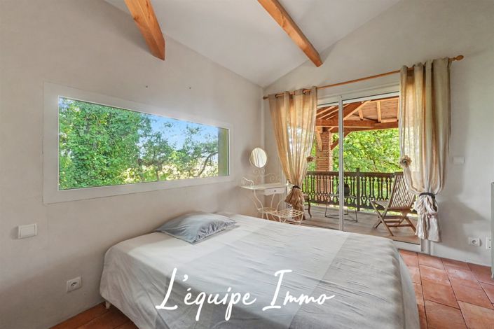 Image No.9-5 Bed House for sale