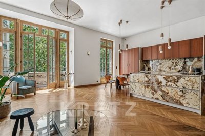 1 - Paris, Apartment