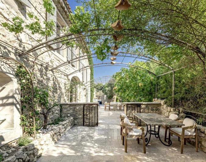 Image No.2-6 Bed House for sale