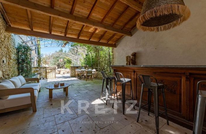 Image No.9-6 Bed House for sale