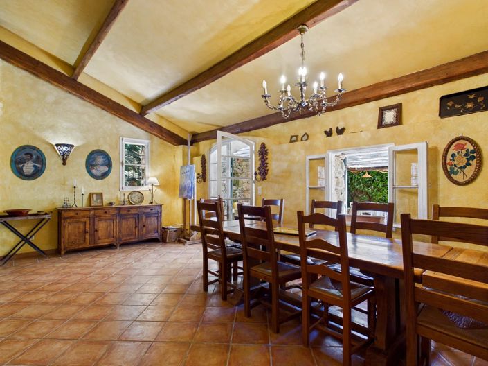 Image No.15-6 Bed House for sale