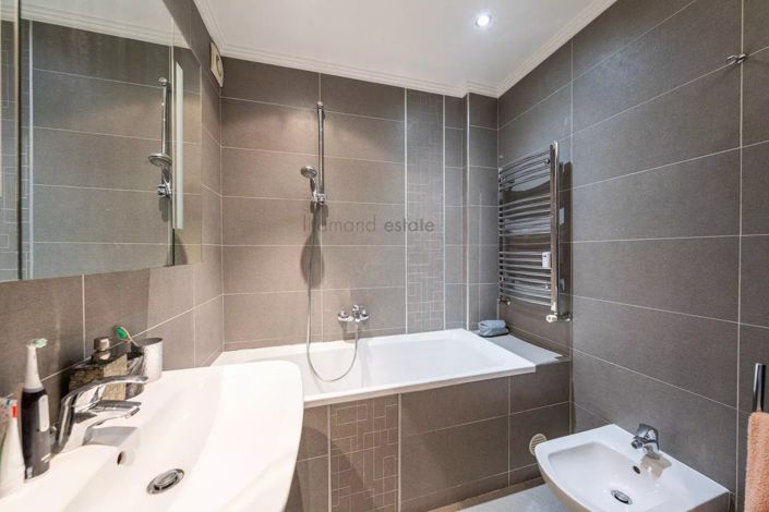 Image No.9-2 Bed Apartment for sale