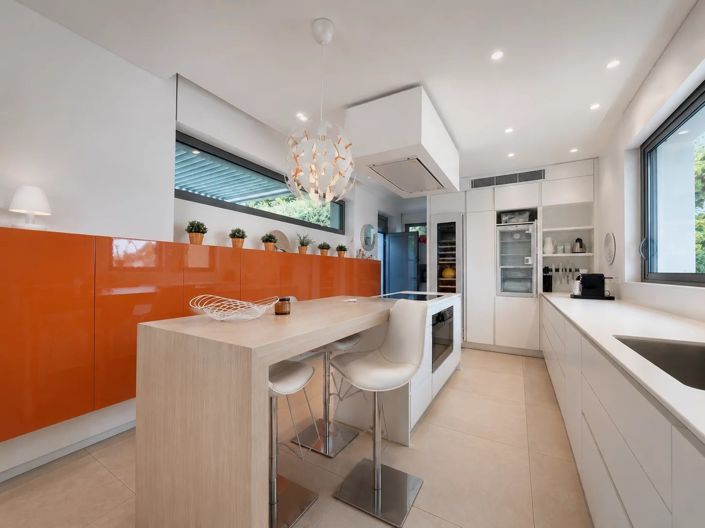 Image No.16-7 Bed House for sale