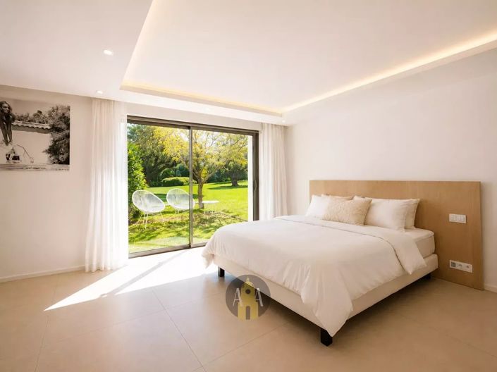 Image No.23-7 Bed House for sale