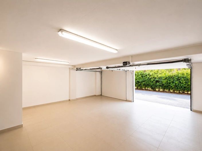 Image No.29-7 Bed House for sale
