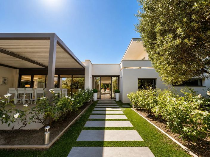 Image No.32-7 Bed House for sale