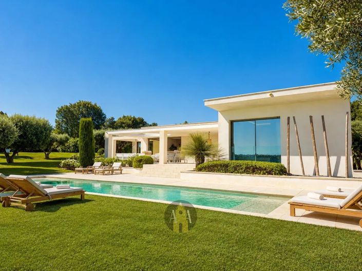 Image No.5-7 Bed House for sale