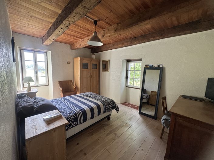 Image No.17-6 Bed House for sale