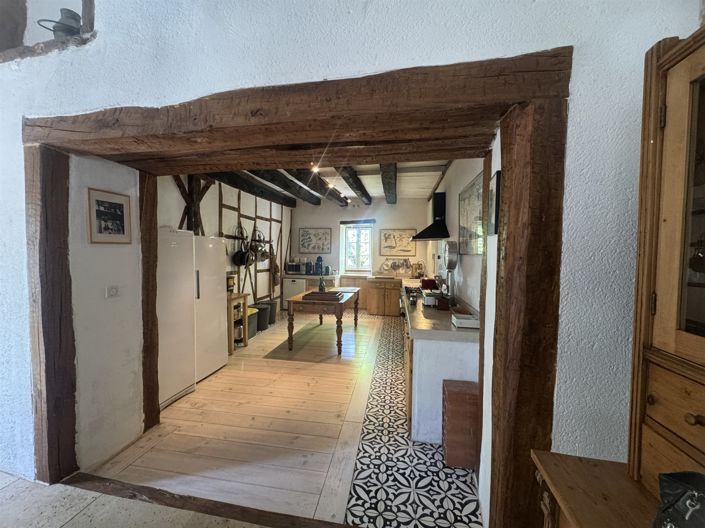 Image No.3-6 Bed House for sale
