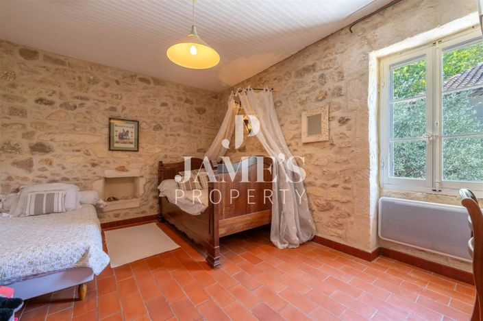 Image No.6-2 Bed House for sale
