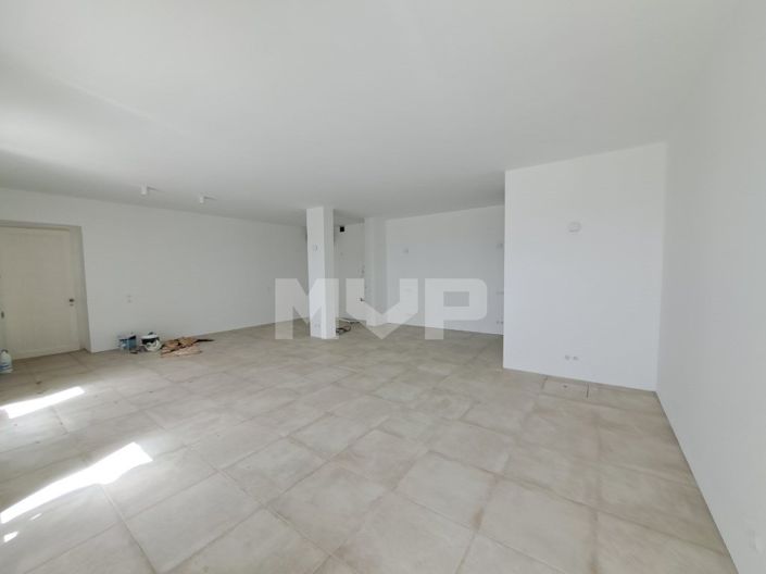 Image No.13-4 Bed House for sale