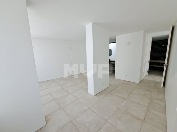 Image No.26-4 Bed House for sale