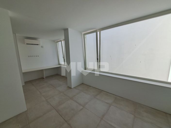 Image No.33-4 Bed House for sale