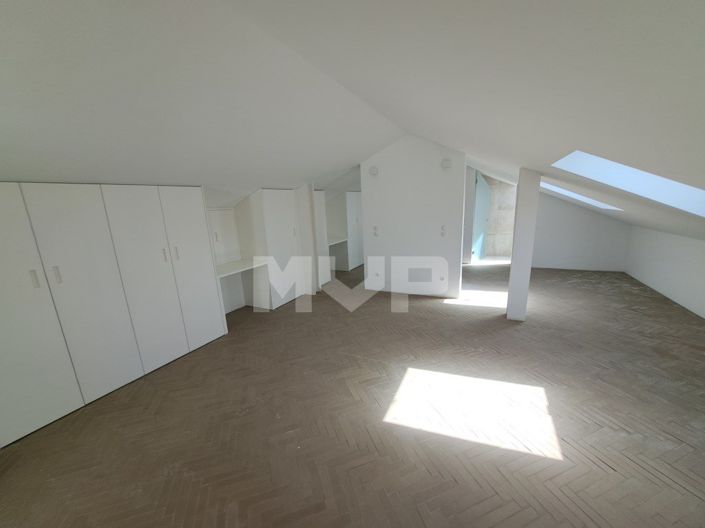 Image No.36-4 Bed House for sale