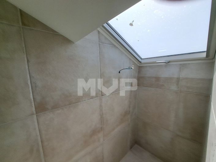 Image No.37-4 Bed House for sale