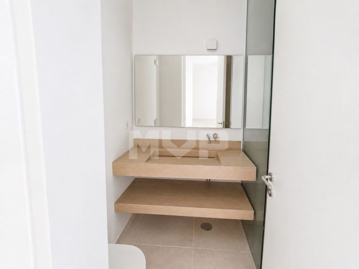 Image No.43-4 Bed House for sale