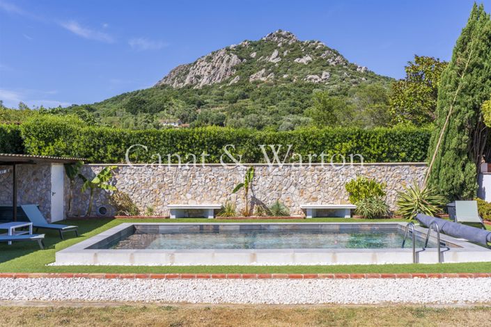 Image No.32-6 Bed House for sale