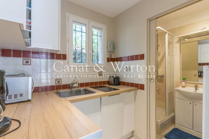 Image No.16-6 Bed House for sale