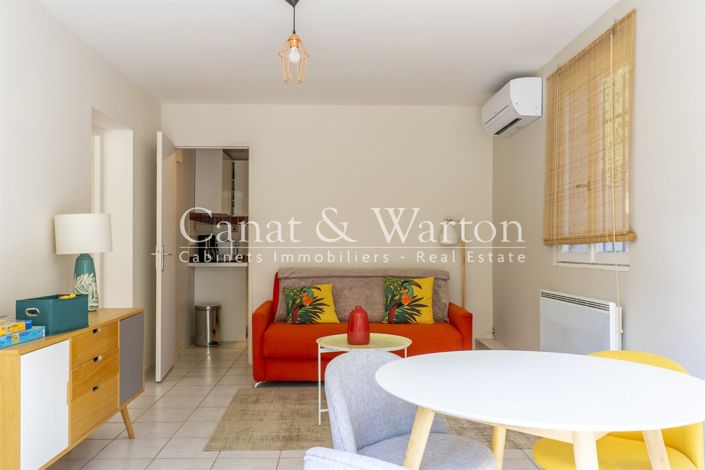 Image No.17-6 Bed House for sale