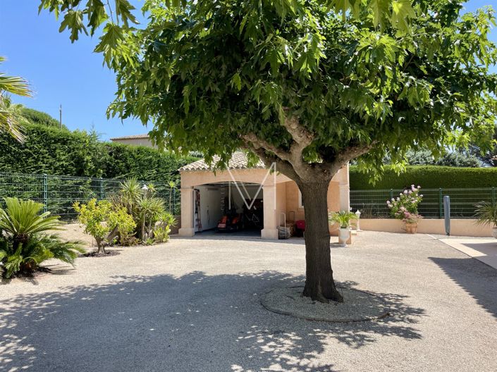 Image No.24-4 Bed House for sale